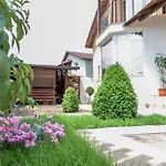 Vila Jun Pensión