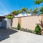 Vila Jun Pensión 3*