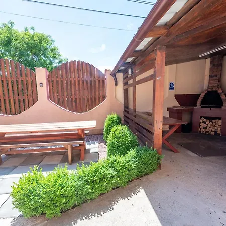 Guest house Vila Jun *