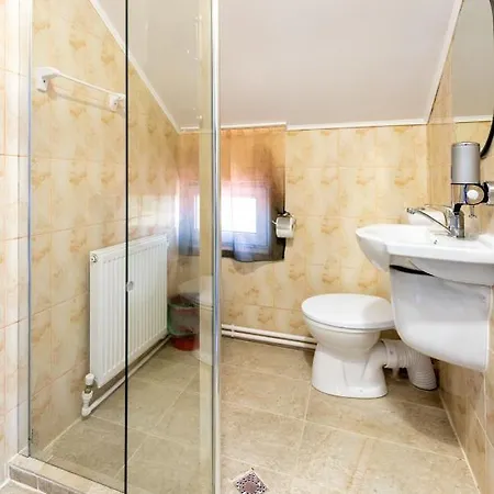 Guest house Vila Jun *