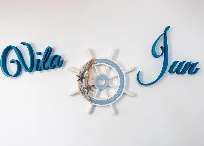 Vila Jun بيت ضيافة