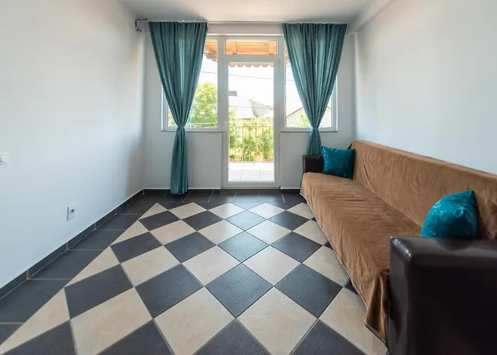 Vila Jun بيت ضيافة إيفوري نورد